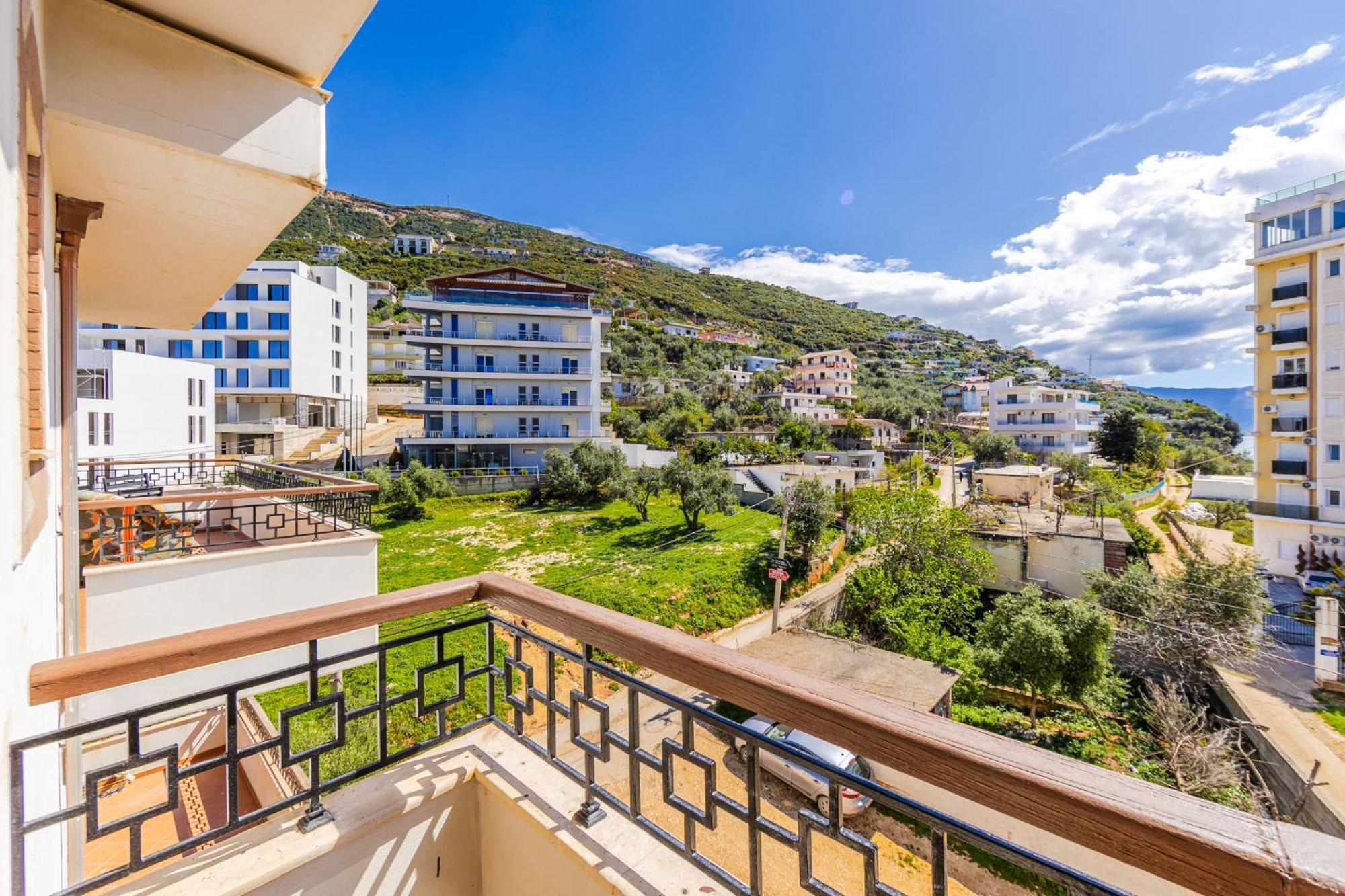 Melon Apartments Vlore Exterior photo